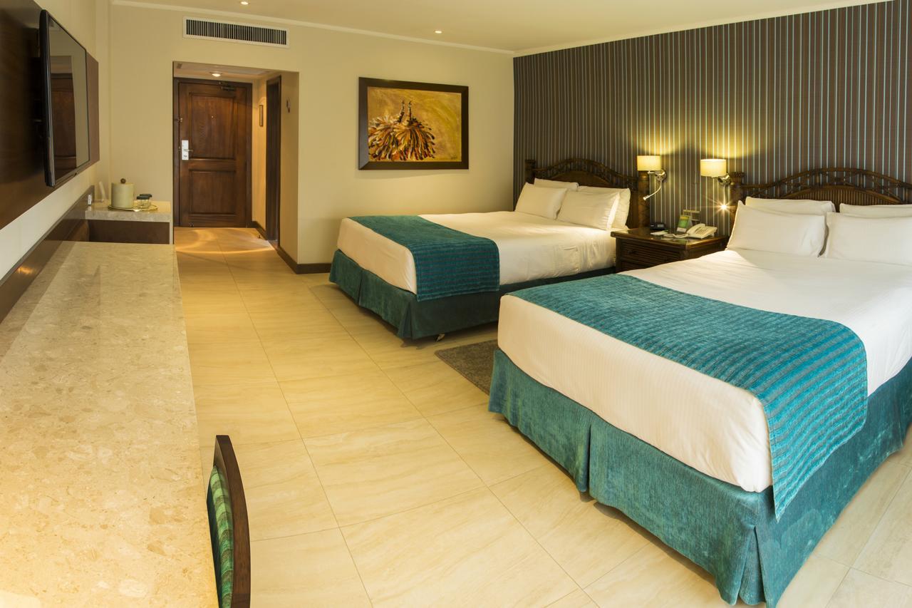Hotel Camino Real Santa Cruz de La Sierra Bagian luar foto